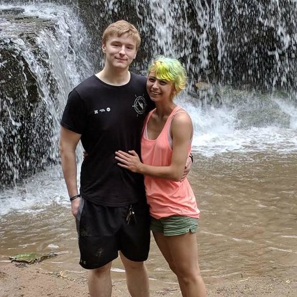 Meet your Posher, Andrea - Picture 1 of 1